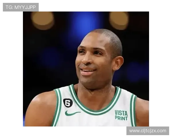 艾顿内线强打霍福德力量不足脚步混乱被判走步暴露技术短板 艾顿内线强打霍福德力量不足脚步混乱被判走步暴露技术短板